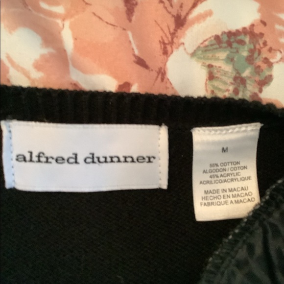 Holiday Cardigan Alfred Dunner zip red white&black beads holiday attire pretty - Picture 4 of 12